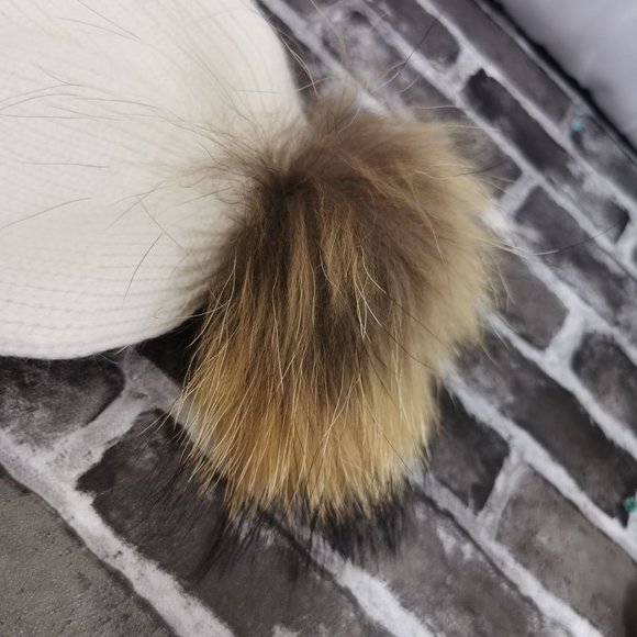 Moncler Wool White Hat - Picture 6 of 7